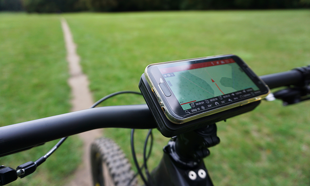 SKS Compit+ – Smartphone Halterung mit Powerbank - Radtourenmagazin