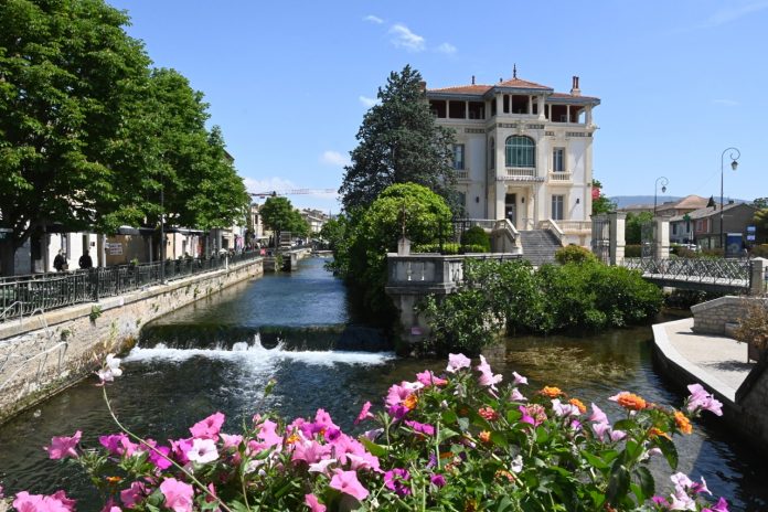 Groß (Bildmotiv 2a Vierflüsse-Stadt L'isle-sur-La-Sorgue)