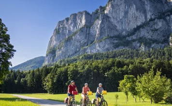 eurobike radreisen salzkammergut mondsee drachenwand radfahrer
